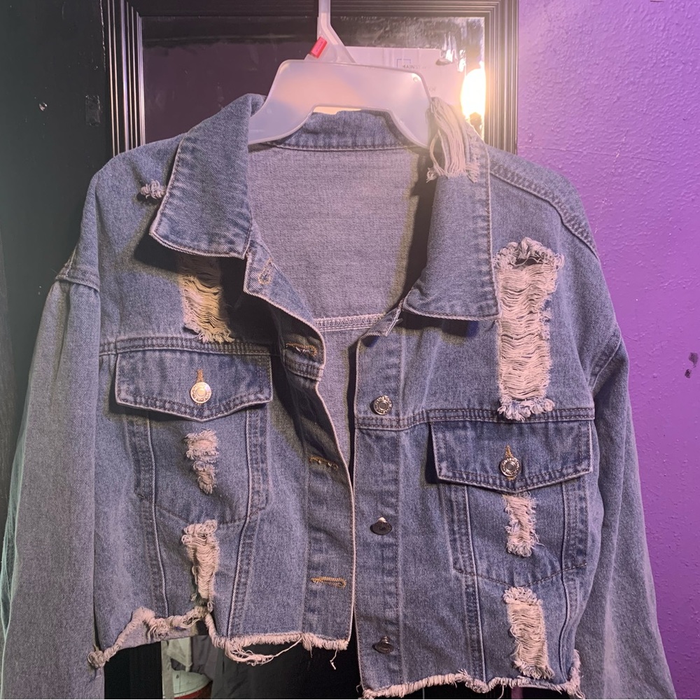 distressed crop jean jacket women's small